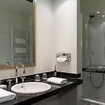 Отель Zeller-hotel+restaurant Kahl am Main