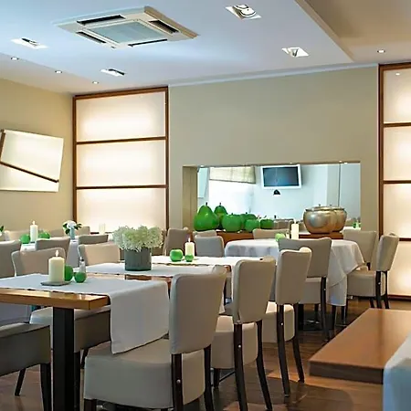 泽勒-酒店+餐厅 酒店 4*