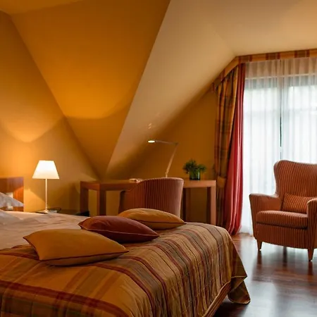 Zeller-hotel+restaurant 4*