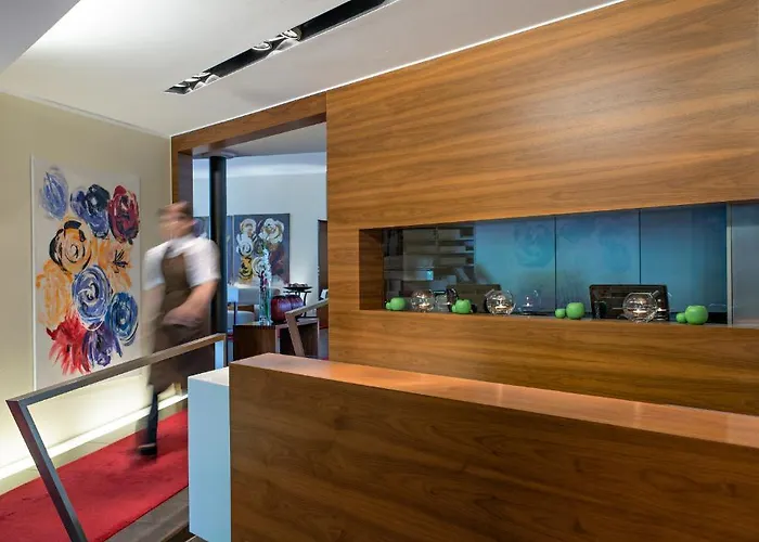 فندق Zeller-hotel+restaurant Kahl am Main